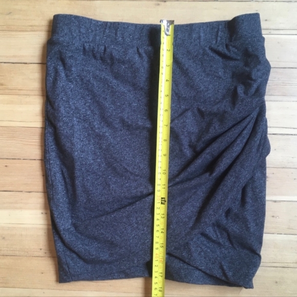 Express Tulip Skirt - Picture 3 of 5